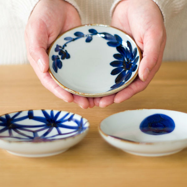 染付墨吹鳥皿 器 中川政七商店やサルグミンヌ、キナリノやよしざわ窯